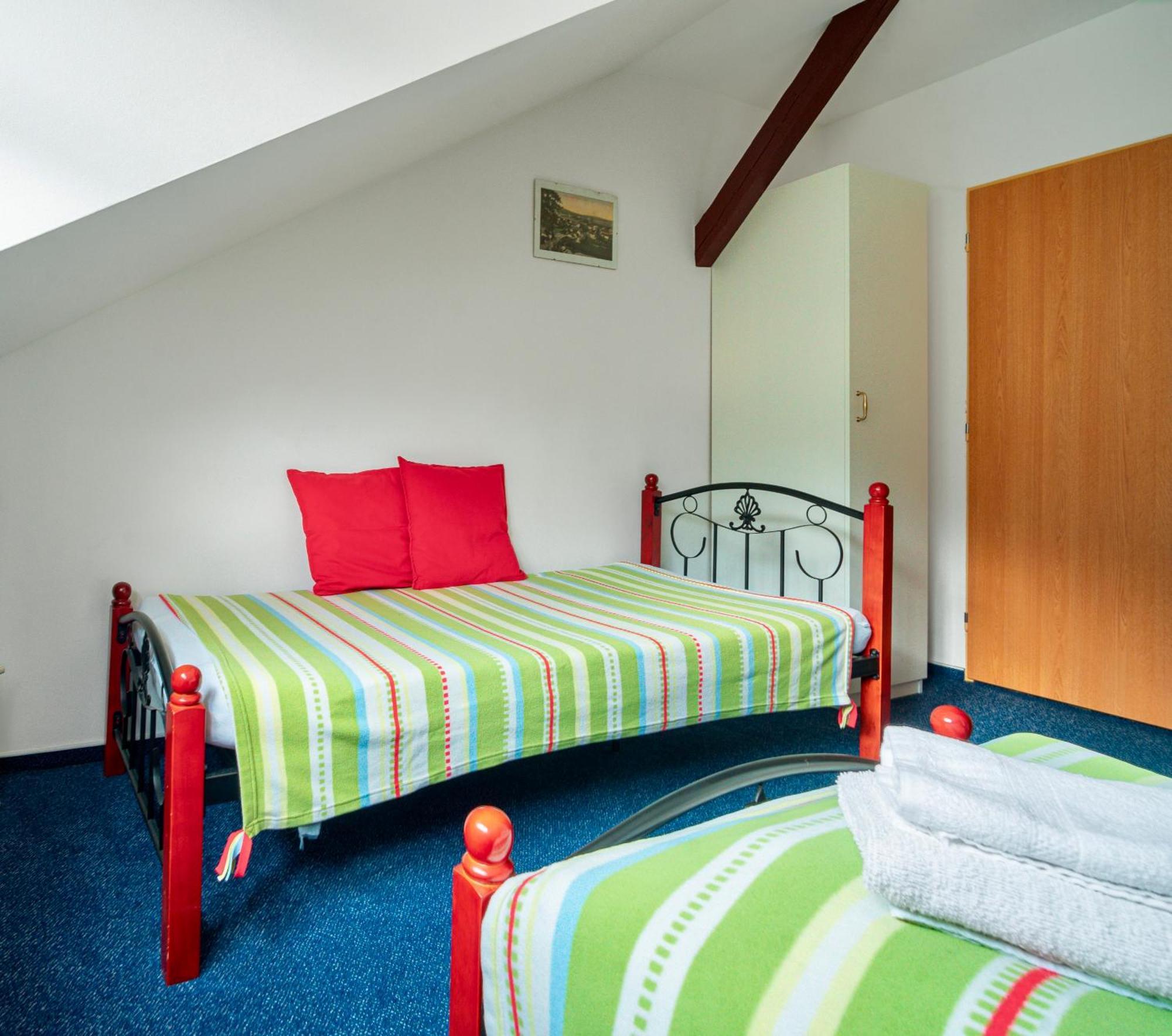 Hotel Ostende Chocerady Kültér fotó